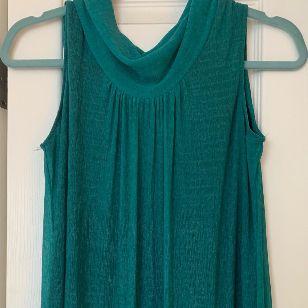 Sleeveless top, double lined